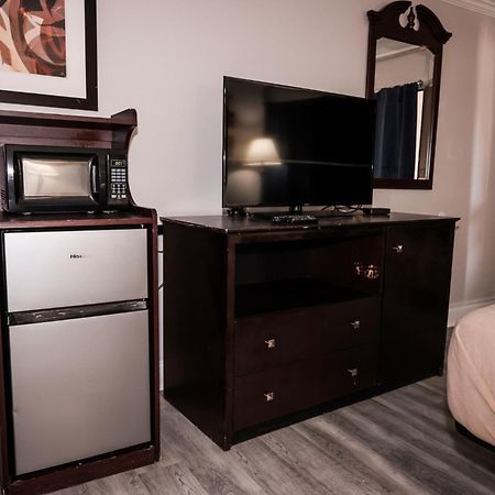 Riverside Inn & Suites By Oyo Danville Ceaser Casino Zewnętrze zdjęcie