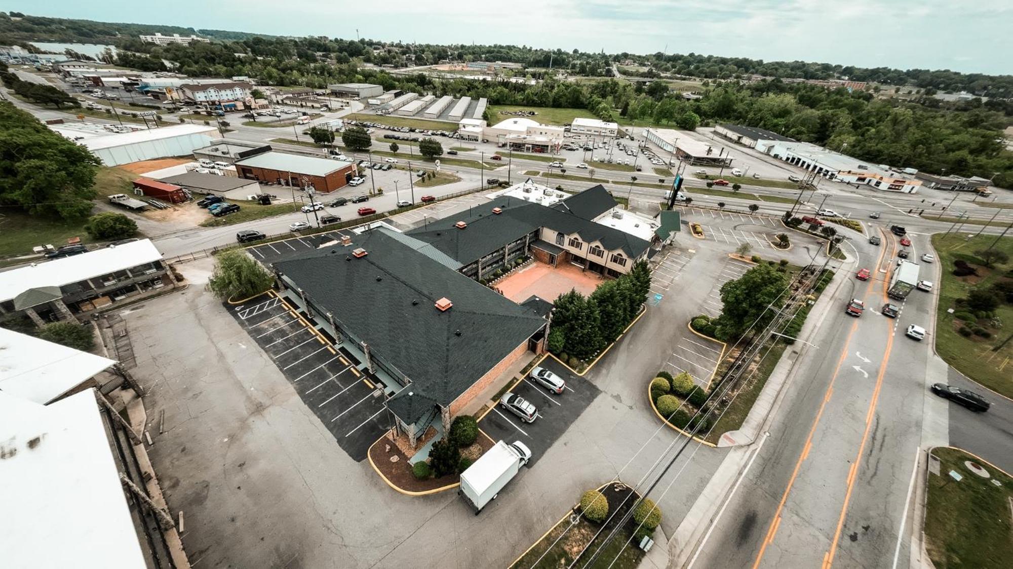 Riverside Inn & Suites By Oyo Danville Ceaser Casino Zewnętrze zdjęcie