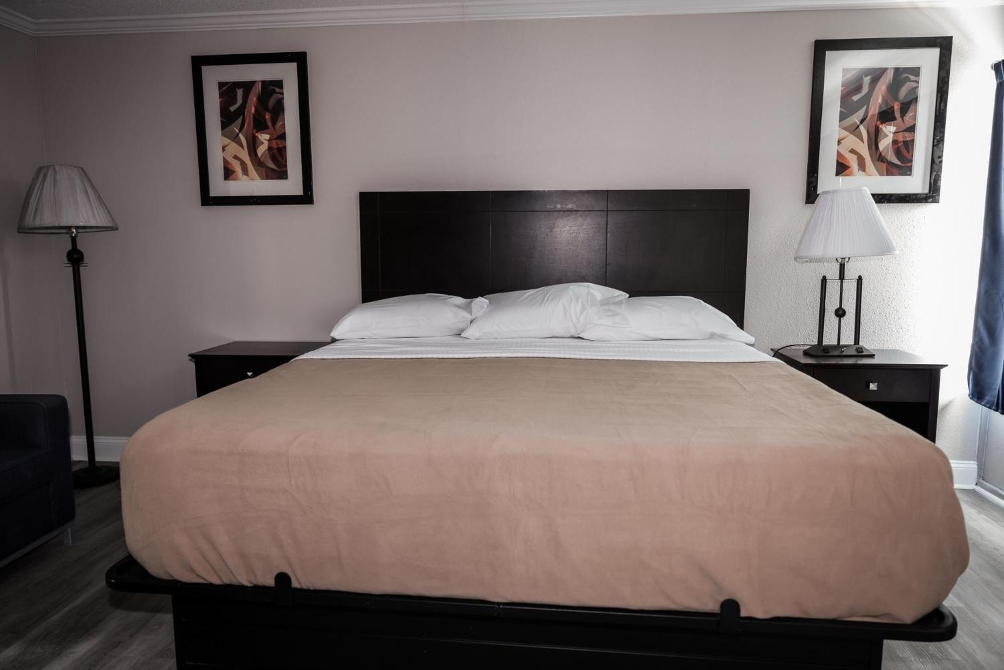 Riverside Inn & Suites By Oyo Danville Ceaser Casino Zewnętrze zdjęcie
