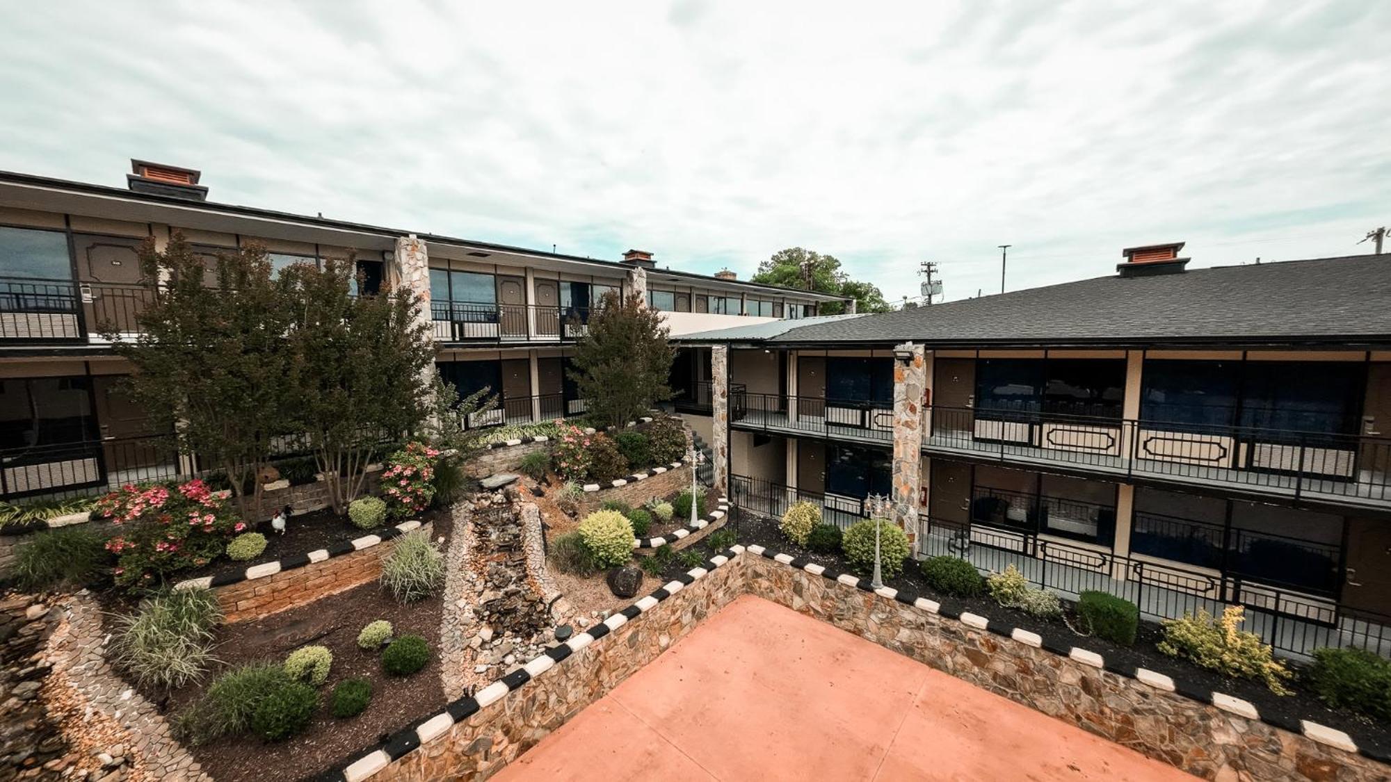 Riverside Inn & Suites By Oyo Danville Ceaser Casino Zewnętrze zdjęcie