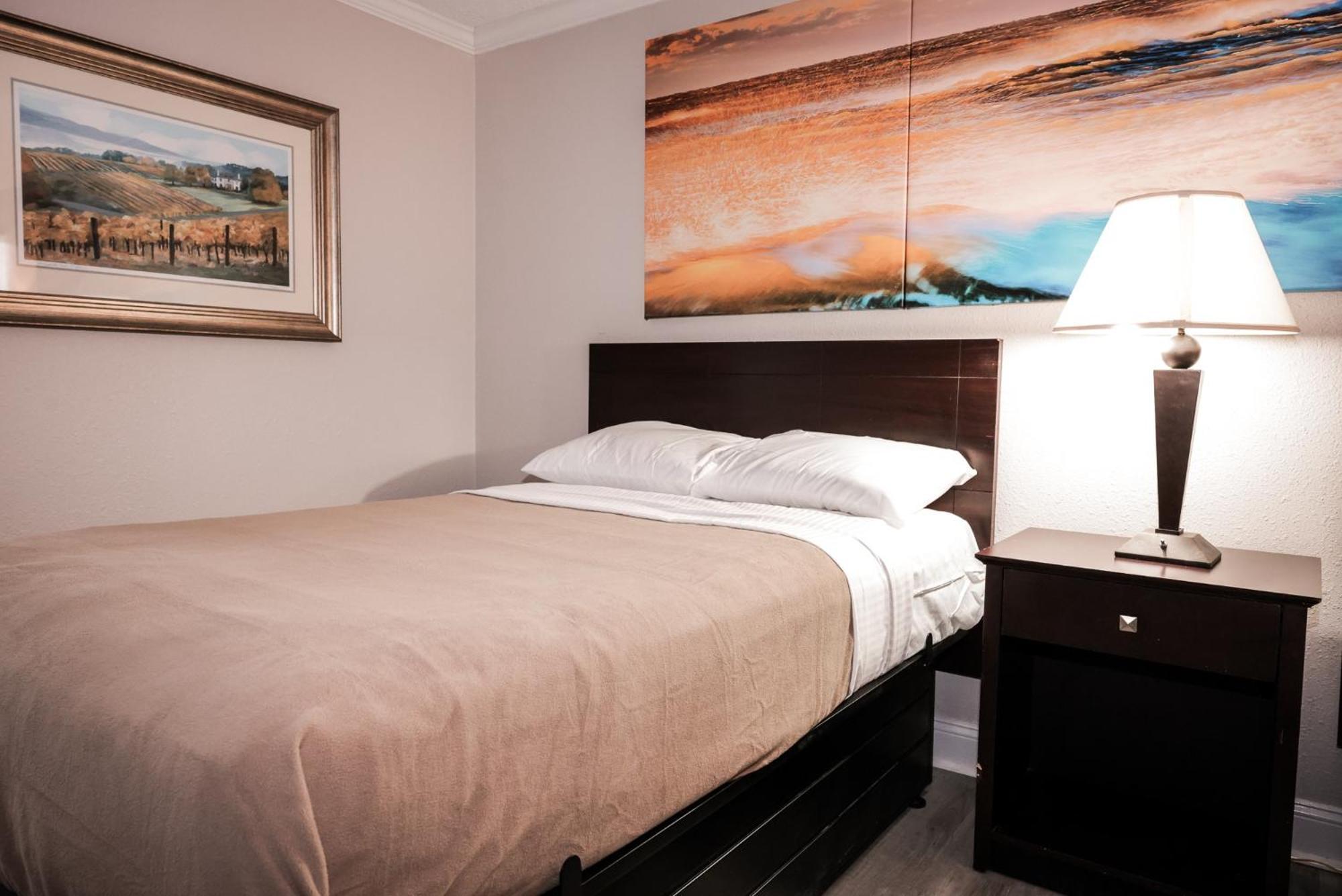 Riverside Inn & Suites By Oyo Danville Ceaser Casino Zewnętrze zdjęcie