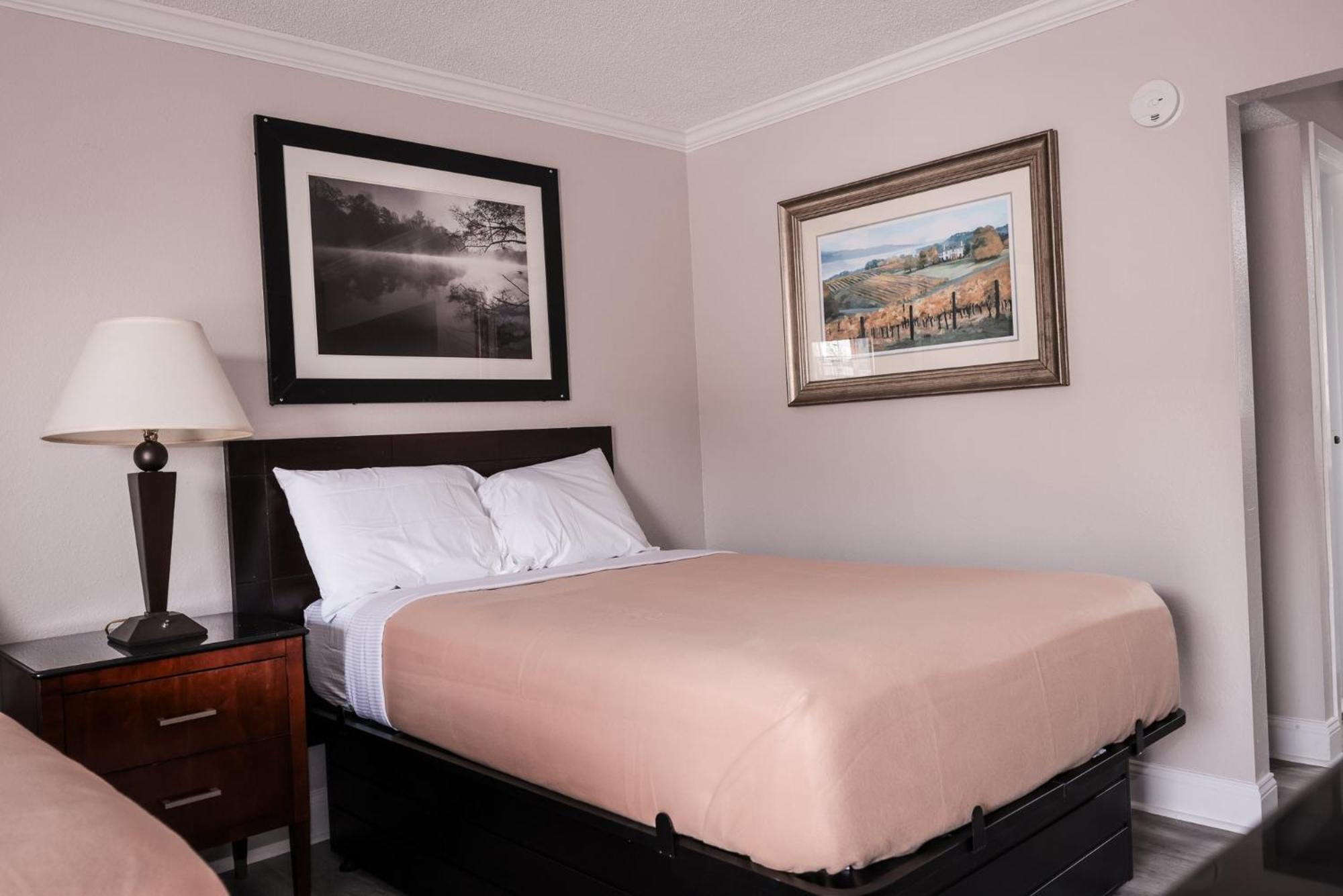 Riverside Inn & Suites By Oyo Danville Ceaser Casino Zewnętrze zdjęcie